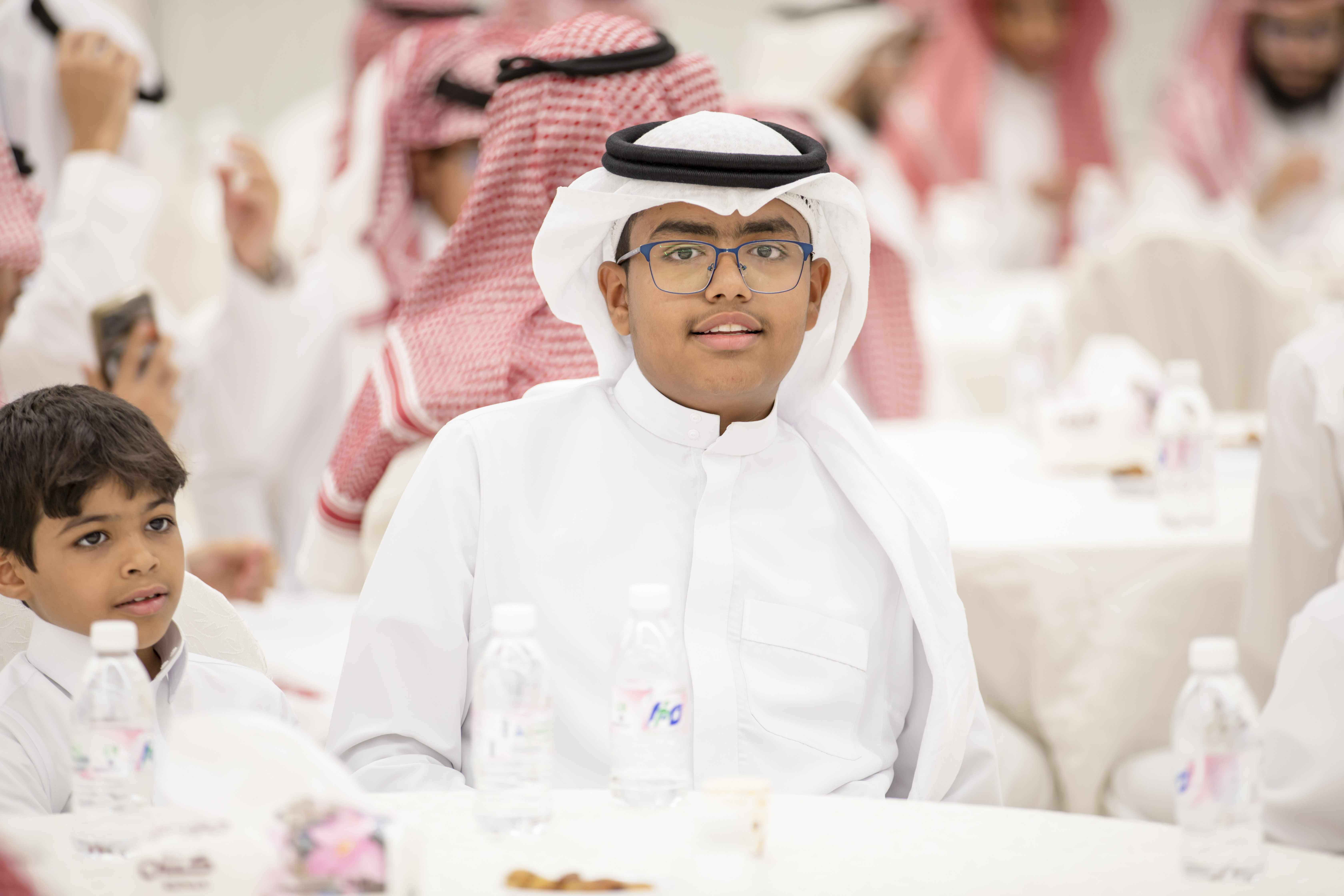 ٤  2F5A1337