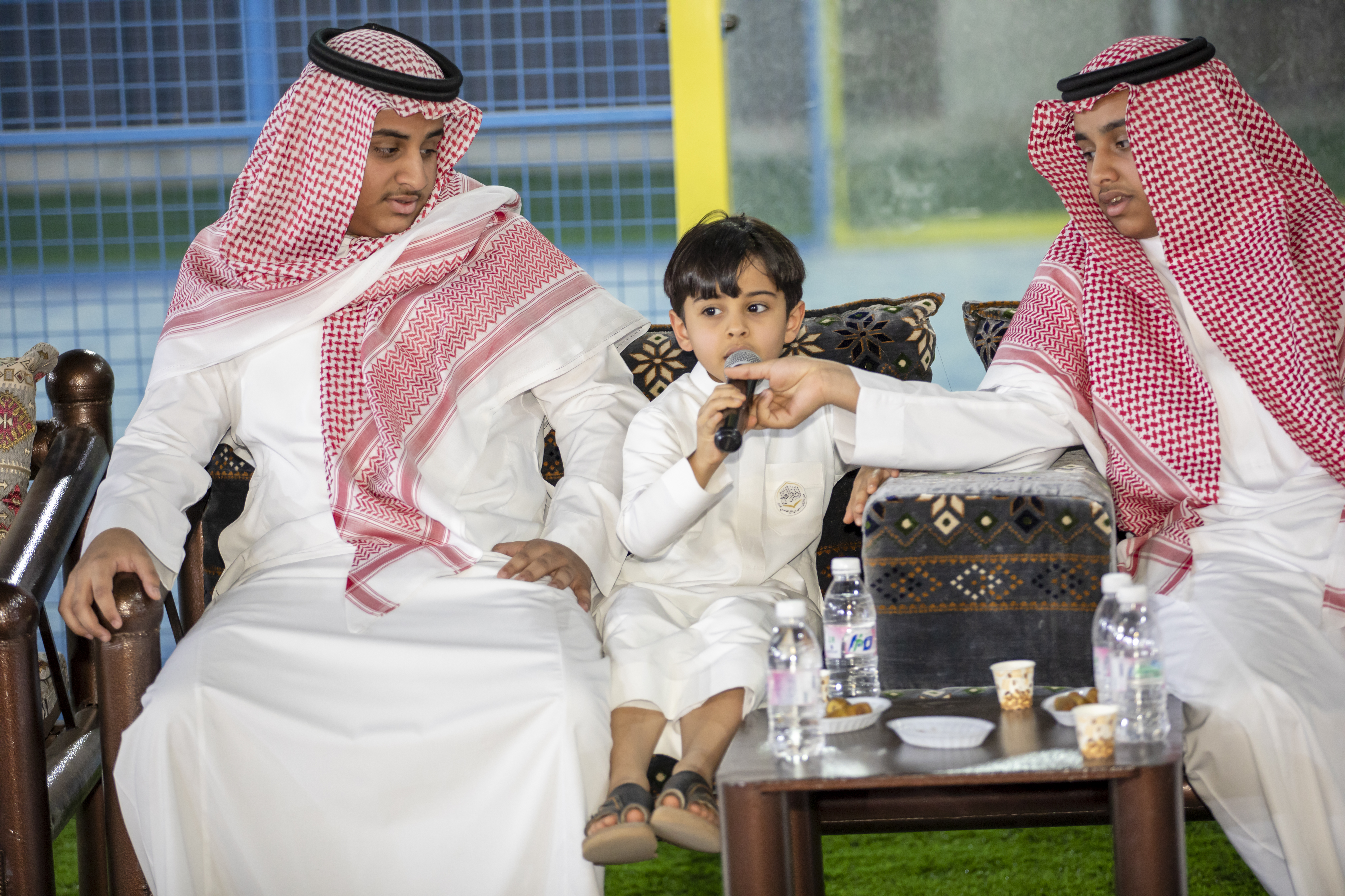 ٤  2F5A1177